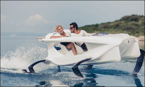 پانی کی سطح پر اُڑنے والی کشتی بھی متعارف