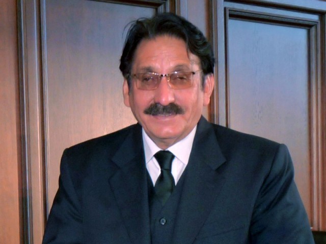 سیاست شجرہ ممنوعہ نہیں اس لئے وقت آنے پر فیصلہ کروں گا، افتخار محمد چوہدری