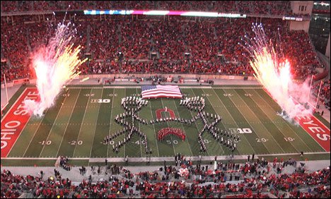 امریکا: میوزیکل مارچنگ بینڈ کی حیران کن پرفارمنس