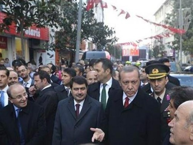 ترک صدر کا استبول کے دورے کے دوران سگریٹ پینے والے شخص پر جرمانے کا حکم