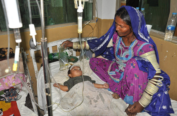 سندھ حکومت کی غفلت کے باعث تھر میں آج بھی 2 ماؤں کی گودیں اجڑ گئیں