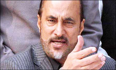 ہتک عزت مقدمہ، بابر اعوان نے عمران خان کی جانب سے وکالت نامہ جمع کرا دیا