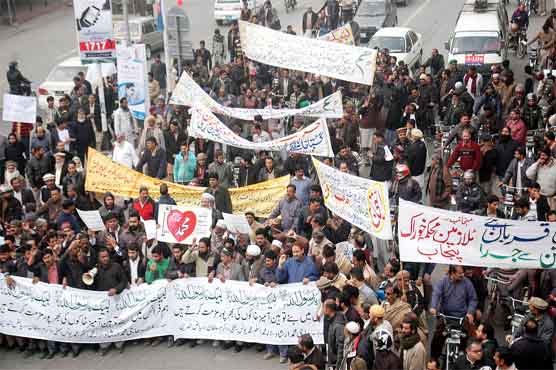 گستاخانہ خاکوں کیخلاف احتجاج کا سلسلہ آج بھی جاری رہا