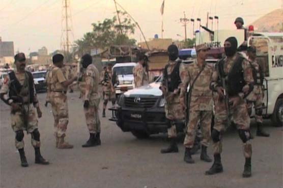 کراچی: رینجرز کا مکان پر چھاپہ، بھاری تعداد میں تخریب کاری کا سامان برآمد