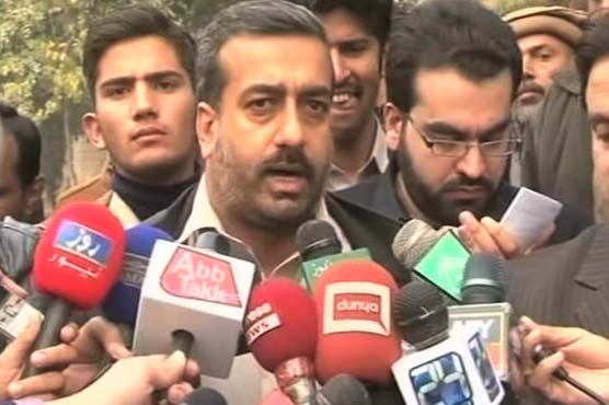 دُکھڑا سنانے آئے تھے شوکت یوسفزئی نے بدتمیزی کی، شہید طالب علم کے والد پھٹ پڑے