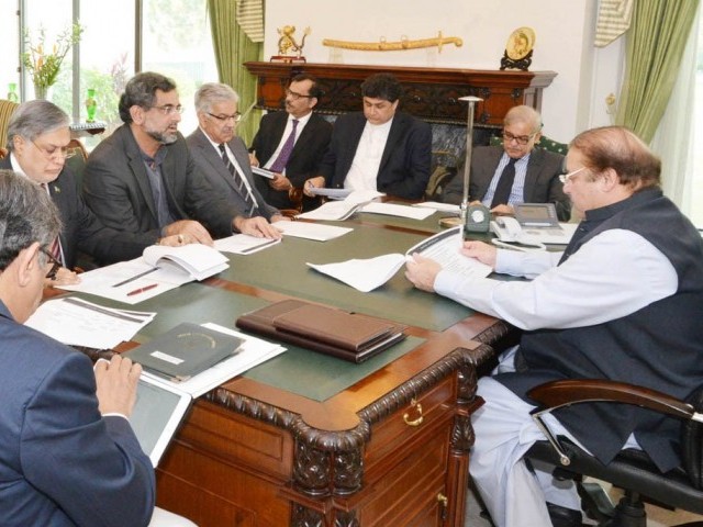 تحقیقاتی کمیٹی نے پیٹرول بحران کی ذمہ داری اوگرا پر ڈال دی