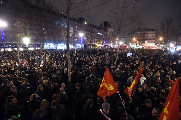 فرانس کی نصف آبادی نے گستاخانہ خاکوں کی مخالف کر دی