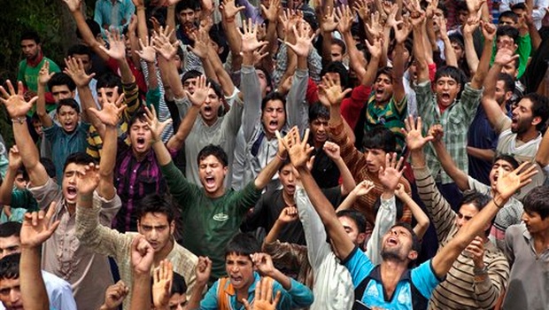 دنیا بھر میں کشمیری آج بھارت کے یوم جمہوریہ کو یوم سیاہ کے طور منا رہے ہیں