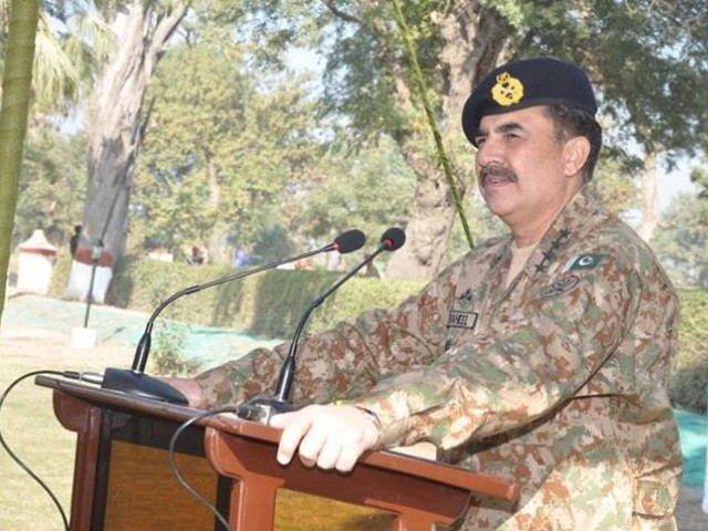 فوج حالات کو معمول پر لائے بغیر قبائلی علاقوں سے نہیں جائے گی، سربراہ پاک فوج