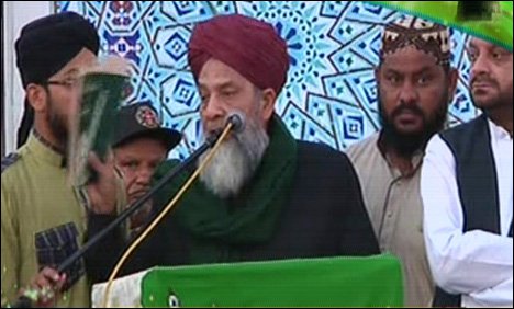 بندوق کے زور پر اسلام نافذ نہیں کیا جاسکتا، شاہ تراب الحق