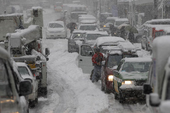 انڈیانا اور مشی گن سمیت مختلف امریکی ریاستوں میں شدید برفباری