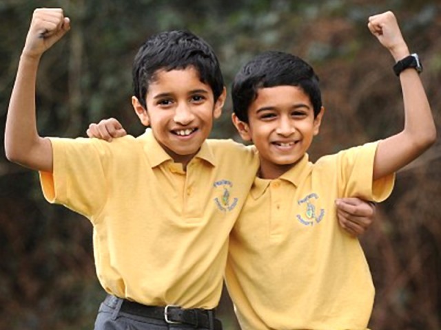 پاکستانی نژاد زوہیب نے14 سال کی عمر میں ساؤتھ ہمپٹن یونیورسٹی میں داخلہ لیکر اپنے بھائی کا ریکارڈ توڑ دیا