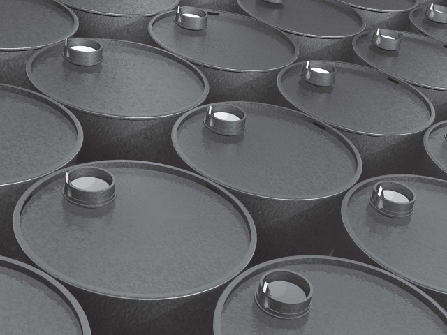 پیر تک فرنس آئل کا اسٹاک بھی ختم ہونے کا خطرہ