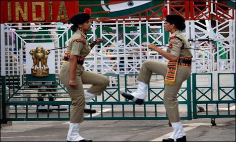 بھارت اٹاری کے مقام پر بلٹ پروف گیٹ لگائے گا