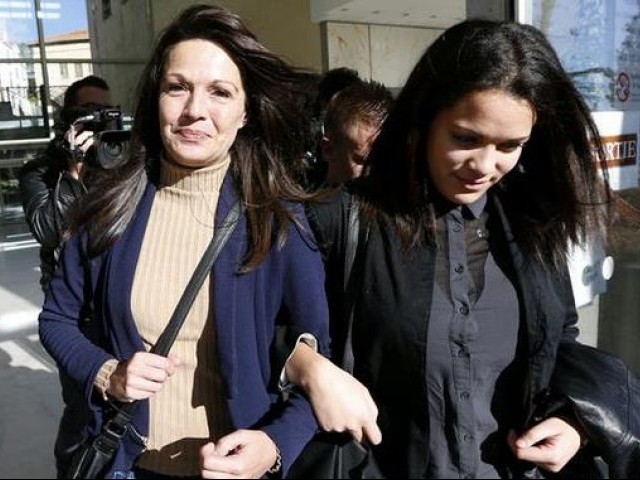 فرانس میں پیدائش کے وقت تبدیل ہونیوالی بچیاں 20 سال بعد اپنے اصل والدین کو مل گئیں