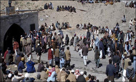 لورالائی :  کوئلہ کان میں پھنسے  7 مزدورں کو تاحال نہ نکالا جا سکا