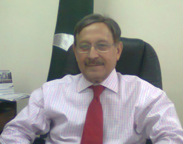 صدر الدین ہاشوانی کیخلاف ہتک عزت کا دعویٰ دائر کیا ہے، فاروق نائیک