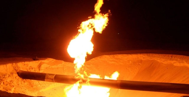 بولان کے قریب شرپسندوں نے گیس پائپ لائن بارودی مواد سے تباہ کر دی