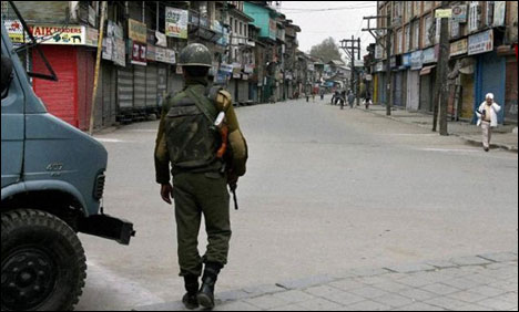 سرینگر: مقبول بٹ کی 31ویں برسی پر مکمل شٹرڈائون