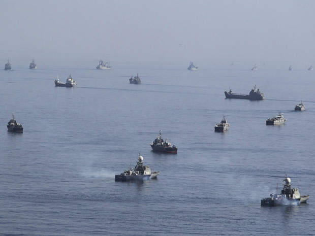 ایرانی فوج نے آبنائے ہرمز میں فوجی مشقیں شروع کر دیں