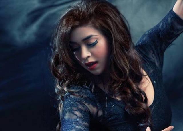 کومل رضوی نے اپنے نئے گانے ’’تو بہہ گیا‘‘ کی ویڈیو ریلیز کر دی