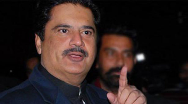 میرے پاس بہت سے بم ہیں جو پھوڑنے ہیں، نبیل گبول