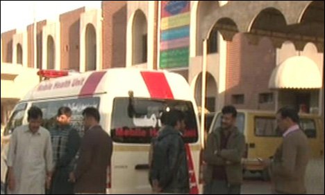 پمز اسپتال کے ڈاکٹر شاہد نواز کی حالت بدستور تشویشناک