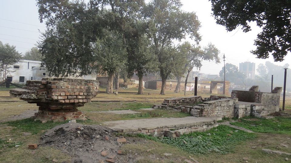 یلوے مافیا نے سرکاری کالونی میں قائم کوارٹروں کو کرایوں پر دے رکھا ہے