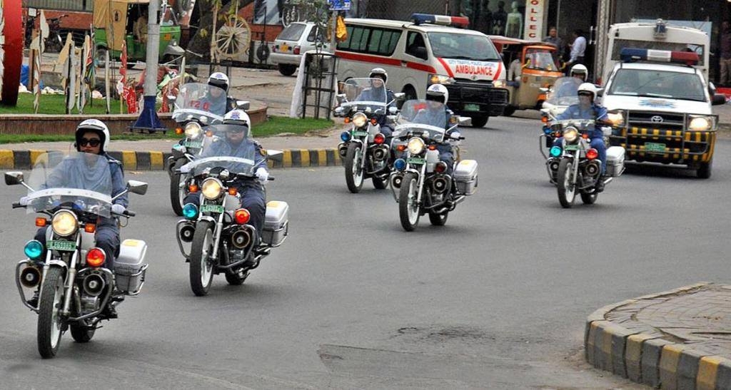 منڈی بہاؤالدین نے  ٹریفک وارڈنزپر مشتمل جدید سٹی ٹریفک پولیس کی تعیناتی کا مطالبہ کر دیا