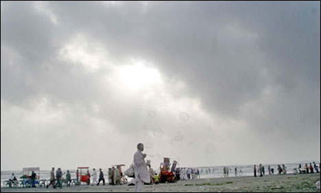 کراچی میں موسم جزوی ابر آلود رہنے کا امکان