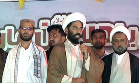 سانحہ شکار پور :کراچی کی نما ئش چورنگی پر دوسرے روز بھی دھرنا جاری