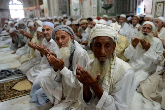 ملک بھر کی مساجد میں قومی کرکٹ ٹیم کی کامیابی کیلئے دعائیں