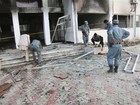 افغانستان: گورنر ہاؤس کے قریب خودکش حملے میں 7 افراد جاں بحق،41 زخمی