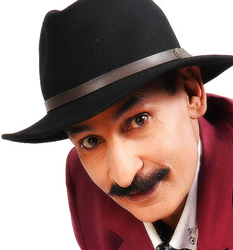 نان پروفیشنل لوگوں کی وجہ سے تھیٹر کو نقصان پہنچ رہا ہے : افتخار ٹھاکر