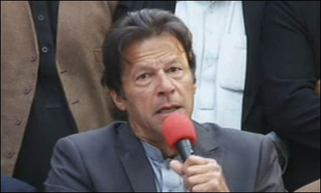 عمران خان نے سینیٹ و ڈپٹی چیئرمین کیلئے ووٹ کی شرط رکھ دی