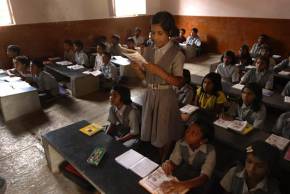 بھارت: سکول پرنسپل کی فیس جمع نہ کروانے پر 7 سالہ بچی سے زیادتی