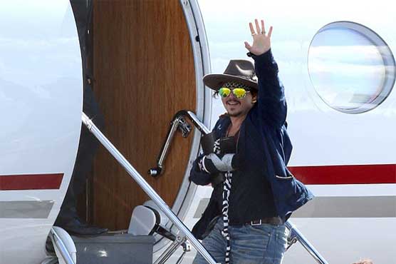 ہالی ووڈ اداکار جونی ڈیپ فلم کی شوٹنگ کے دوران زخمی ہو گئے