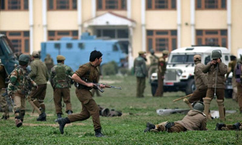 Kashmir, Police Station Attacked