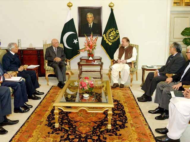 وزیر اعظم کی یمن میں محصور دیگر پاکستانیوں کو جلد از جلد واپس لانے کی ہدایت