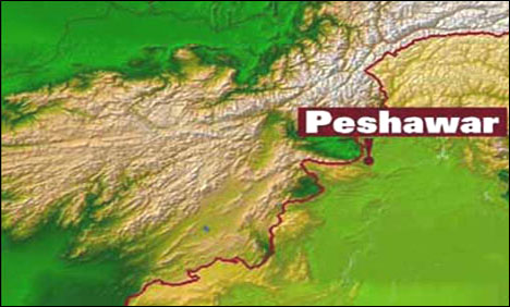 پشاور : آرمی چیک پوسٹ پر فائرنگ، 2 حملہ آور ہلاک، 7 زخمی