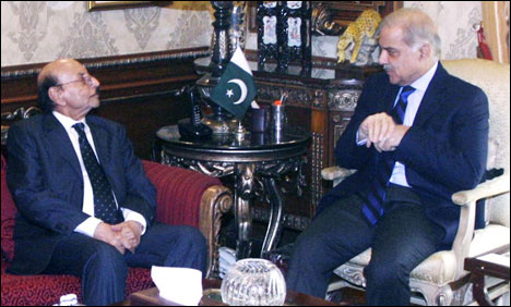 پنجاب اور سندھ کے وزرائے اعلیٰ کی لاہور میں ملاقات