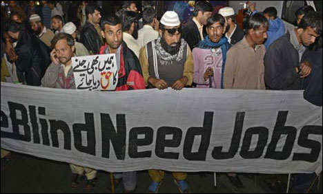 لاہور: نابینا افراد کا احتجاج ختم، تمام مطالبات مان لیے گئے