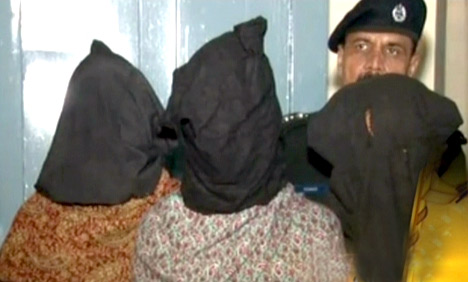 لاہور: ملازمت کےبہانے وارداتیں کرنے والی 4 خواتین گرفتار