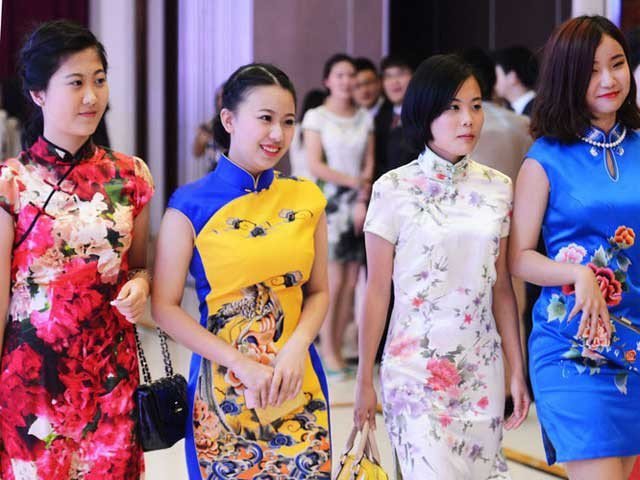 چین میں بیک وقت 17 حسیناؤں کو جھانسہ دینے والے شخص کا بھانڈا اسپتال میں پھوٹ گیا