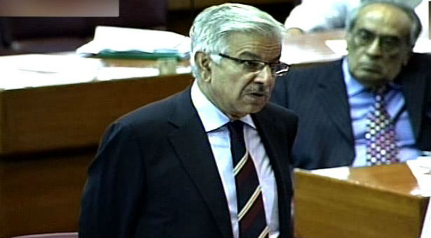 خواجہ آصف نے پارلیمنٹ میں پی ٹی آئی کی دھجیاں اڑا دیں، سینئر صحافی وسیم رضا