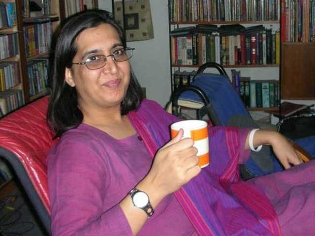 کراچی میں نامعلوم افراد کی فائرنگ سے غیرسرکاری تنظیم کی ڈائریکٹرسبین محمود جاں بحق