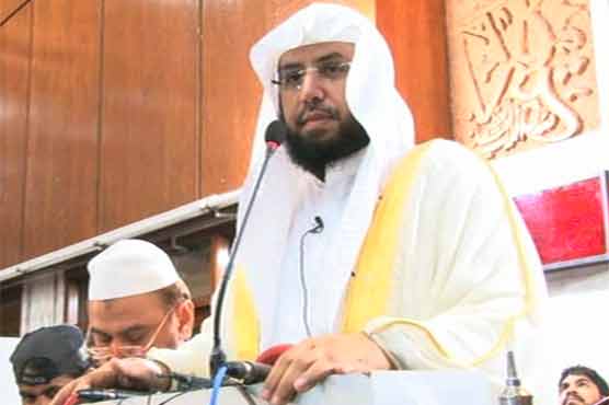 منصورہ میں امام کعبہ کی امامت میں نماز فجر کی ادائیگی، پاکستانی بھائیوں پر فخر ہے، شیخ خالد