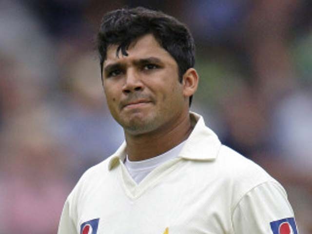 فیلڈنگ کرتے ہوئے اظہرکا ٹخنہ زخمی ہو گیا، منیجر