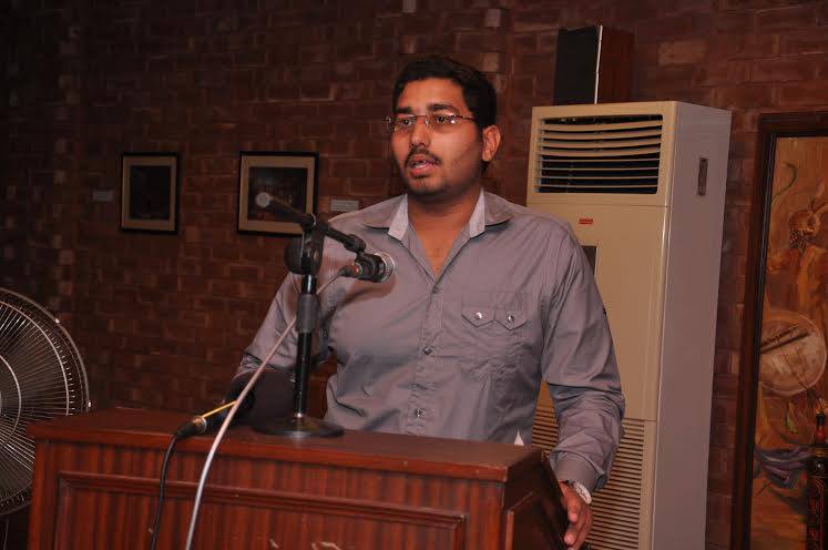 ملکی پالیسیوں کے حامل اشخاص کے خلاف محض قراردادیں پاس کرنا وقت کا ضیاع ہے۔ فرخ شہباز وڑائچ