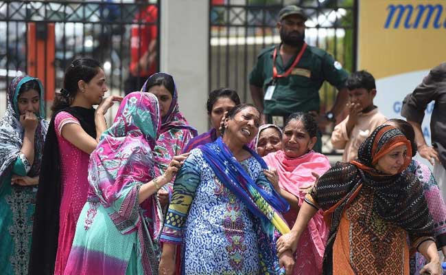 اب آنکھوں میں آنسو نہیں رہے